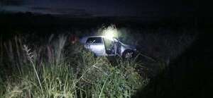 Automovilista muere tras despiste y vuelco sobre la ruta PY08 en Simón Bolívar - Nacionales - ABC Color