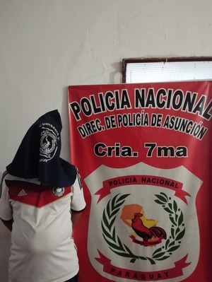 Popular / “Francisquito” detenido con cuchillos en Kambala