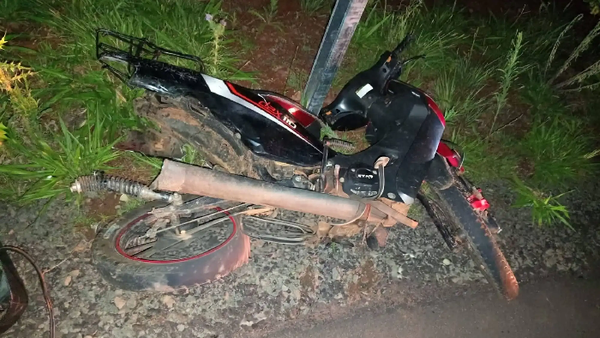 Dos niñas mueren y una joven queda herida tras choque entre auto y moto en San Pedro - Noticiero Paraguay