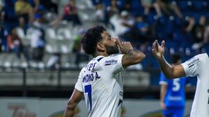 Samudio podría recalar en Nacional