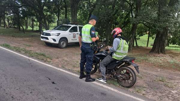 Policía realiza controles en vía pública y recuerda portar documentos personales - Policiales - ABC Color
