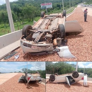 Madre e hija se salvan luego de vuelco de vehículo en Ypacaraí