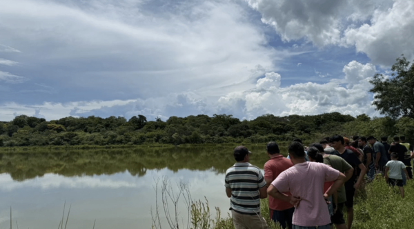 Hallan sin vida a niño de 12 años en un lago