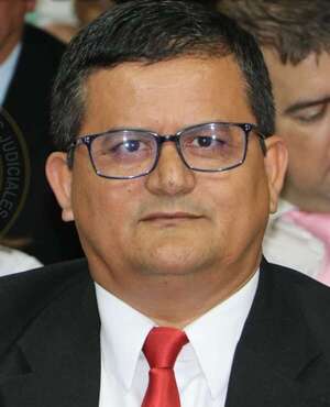 Corte suspende a juez que está procesado por presunto abuso - Nacionales - ABC Color