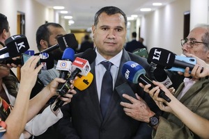 Debate sobre la reglamentación de la senaduría vitalicia