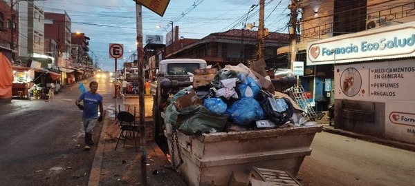 Asunción: Intenso operativo de limpieza tras la Navidad