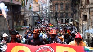 Sindicatos mantienen presión por combustibles en Bolivia