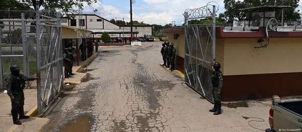 Venezuela excarcela a 99 prisioneros políticos