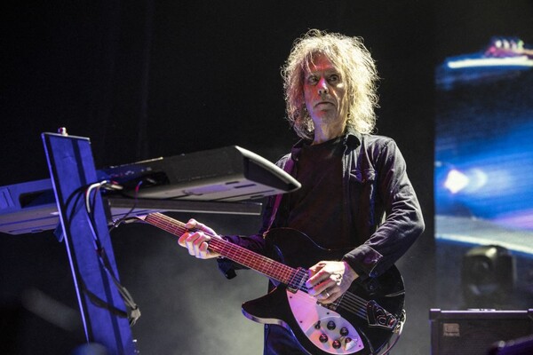 El guitarrista y teclista de The Cure, Perry Bamonte, muere a los 65 años