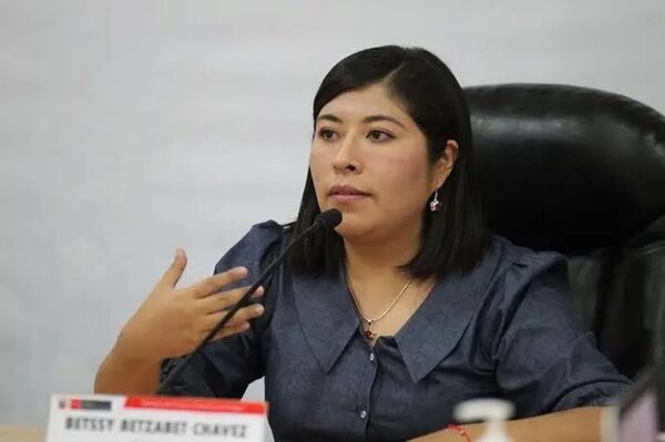 La Policía refuerza la vigilancia en la Embajada de México ante la posible fuga de la ex primera ministra Chávez