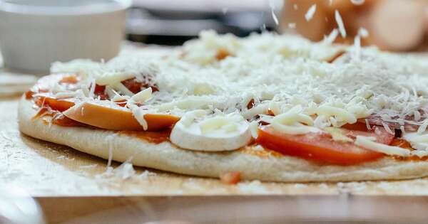 Pioneros en queso rallado alistan debut exportador a Perú