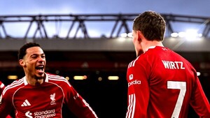 Wirtz guía el triunfo del Liverpool