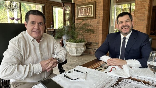 Raúl Latorre alcanza reconocimiento destacado en medición reciente