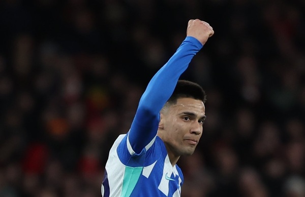 Diego Gómez anotó en el Emirates Stadium ante el Arsenal y fue el mejor jugador del Brighton