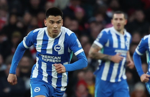 Cifra récord por un futbolista paraguayo: Diego Gómez y el salto a un grande de la Premier League