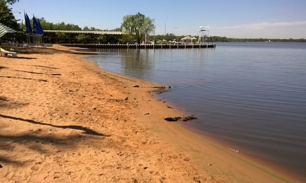 MADES advierte que el agua del Lago Ypacaraí no es apta para bañarse - OviedoPress