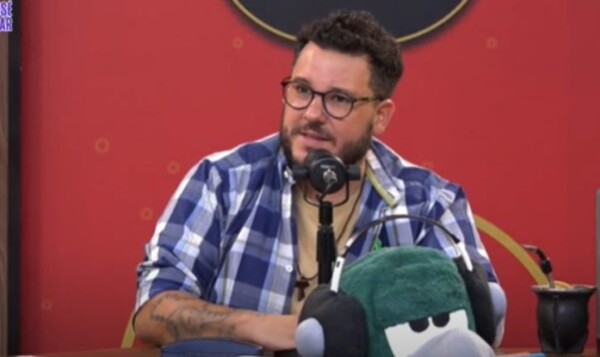 Popular / (VIDEO) ¡El regalazo que recibió José Ayala de Mamá Noel!