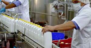 La Nación / Sector lácteo baja precios por una mayor producción