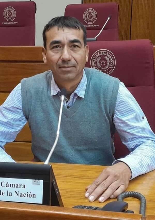 Fiscal imputa a intendente liberal de Juan de Mena - Política - ABC Color