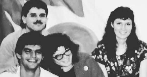 La Nación / “Despedida de barrio” a la docente Mavi Servín