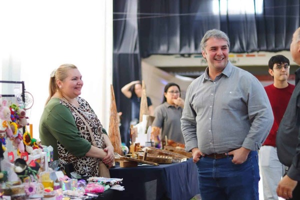 Municipales Coronel Oviedo: Ovelar respalda a Benítez