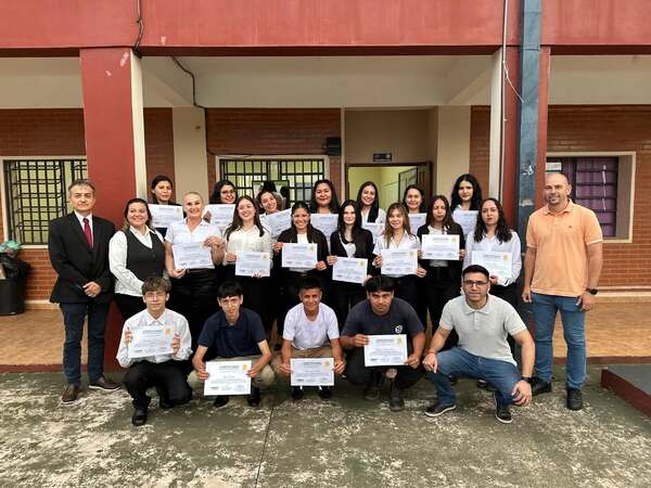 MÁS DE 600 EGRESADOS DEL SNPP FORTALECEN LA FORMACIÓN EN CAMBYRETÁ