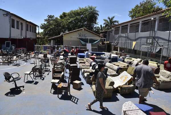 Entre solidaridad y ofertas, Corazones Abiertos inicia su gran feria anual - Nacionales - ABC Color