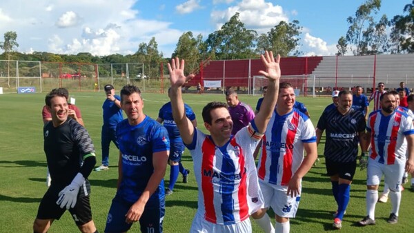 Cartistas se atribuyen mejoras de estadio ovetense y juegan con Peña
