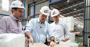 La Nación / Paraguay debe apuntar a la industrialización para mejorar empleos, indicó titular del MIC