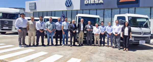 Diesa entregó a NSA una nueva flota de camiones Volkswagen para fortalecer su operación logística - Amigo Camionero