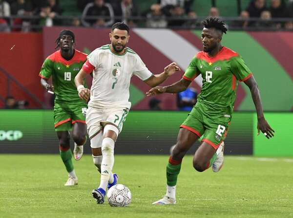 Mahrez sella el pase de Argelia a los octavos de final - Fútbol Internacional - ABC Color