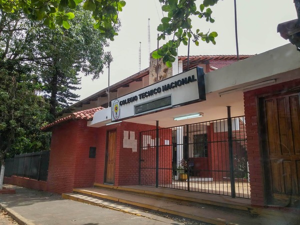 MEC invertirá en 7.000 escuelas y eliminará letrinas