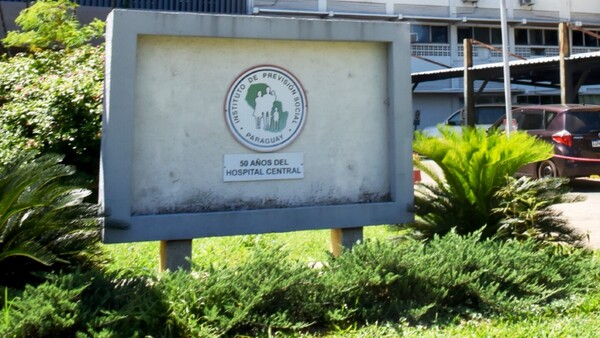 Asegurados de IPS hablan de “peligrosa situación” por manejo de los fondos