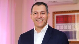 “La agricultura familiar debe dejarde subsistir y pasar a hacer negocio”