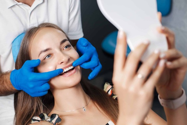 Claves para un blanqueamiento dental exitoso y seguro