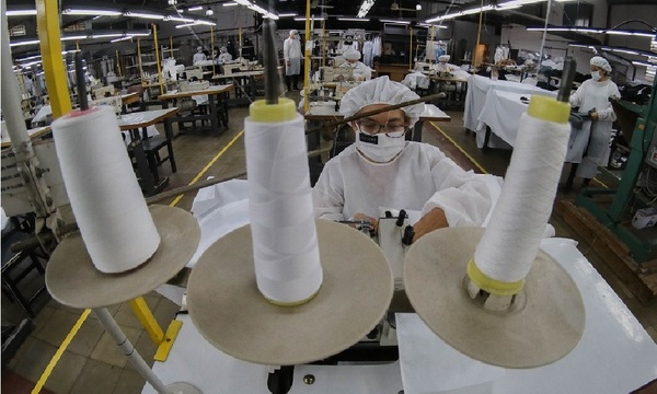 Turismo interno no compensa la pérdida productiva de los feriados adicionales, afirmó economista - OviedoPress