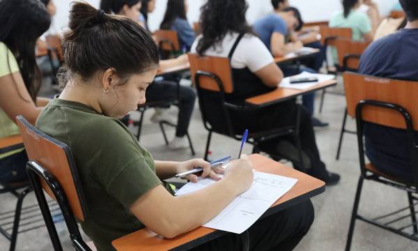 Lanzan cursillo intensivo gratuito para jóvenes aspirantes a becas del gobierno - OviedoPress