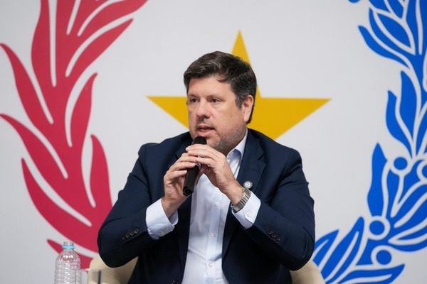 Paraguay debe avanzar hacia un modelo más industrial, afirman - ADN Digital