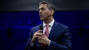 Jóvenes e interior sostienen la aprobación de Santiago Peña