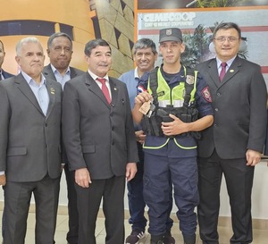 Popular / Poli suertudo ganó flamante auto OKm