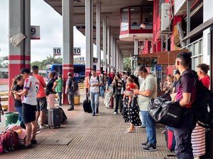 Liberan horarios de buses por fiestas de Año Nuevo - trece