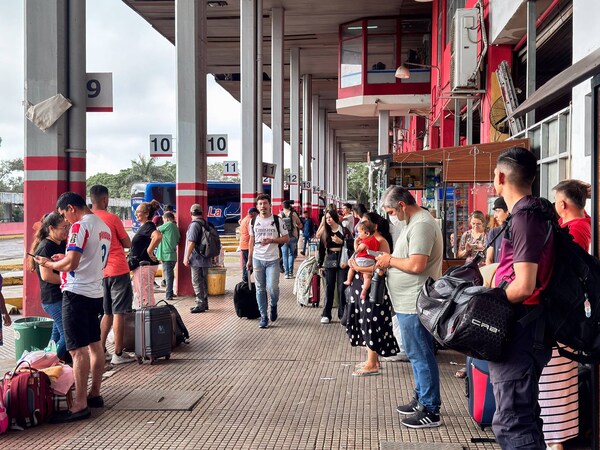 Liberan horarios de buses por fiestas de Año Nuevo - trece