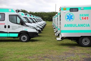 Salud pública recibió 217 nuevas ambulancias de Itaipú