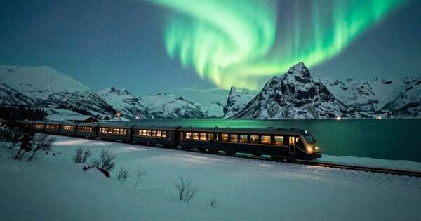 Tu próximo destino, ver las auroras boreales desde un tren de cristal 360°