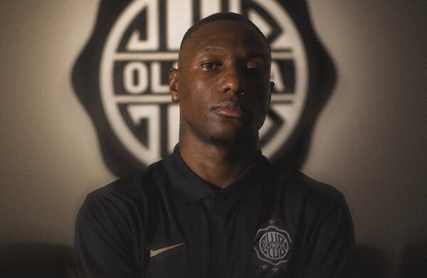 Olimpia oficializa a su quinto refuerzo: Aníbal Chalá