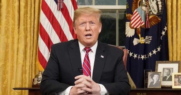 La Nación / Trump dice que EE. UU. atacó zona de atraque para supuestas embarcaciones de drogas de Venezuela