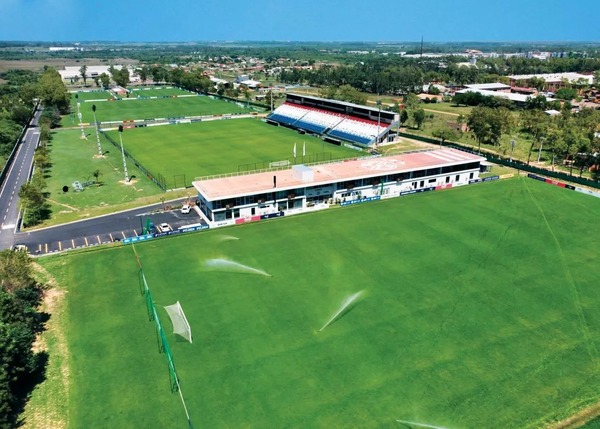 El CARFEM se renueva para continuar fortaleciendo el fútbol femenino - ADN Digital