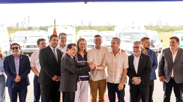 Peña atribuye crisis sanitaria a decisiones políticas pasadas