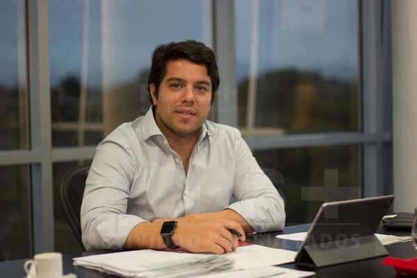 Venta de autos se benefició con la caída del dólar