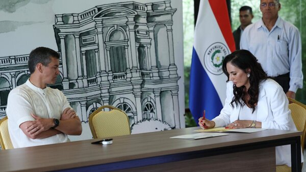 Firman contratos para pavimentar la ruta PY10 por USD 132 millones